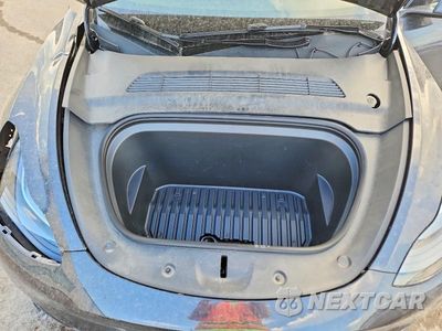 Zdjęcie 11 z 13 samochodu: 2025 TESLA MODEL Y VIN:7SAYGDEDXSF227236 - miniatura