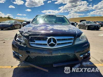 Piąte zdjęcie samochodu w środku: 2012 MERCEDES-BENZ C 300 4MATIC VIN:WDDGF8BB7CA642147 - miniatura