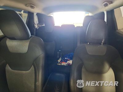 Zdjęcie 10 z 13 samochodu: 2016 JEEP CHEROKEE SPORT VIN:1C4PJMAB7GW170074 - miniatura