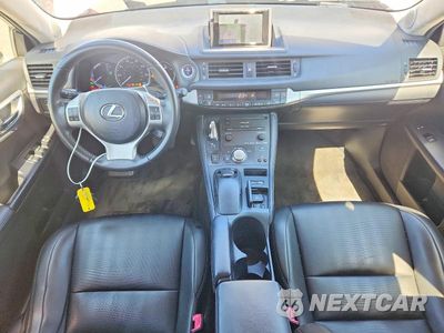 Zdjęcie 8 z 12 samochodu: 2013 LEXUS CT 200 VIN:JTHKD5BH1D2171118 - miniatura