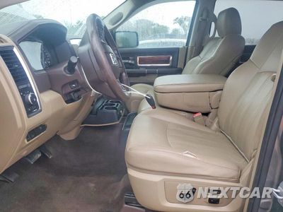Zdjęcie 7 z 12 samochodu: 2012 DODGE RAM 1500 LARAMIE VIN:1C6RD7NT1CS225096 - miniatura