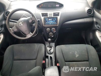 Zdjęcie 8 z 12 samochodu: 2009 TOYOTA YARIS BASE VIN:JTDBT903091333465 - miniatura