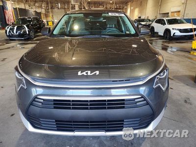 Piąte zdjęcie samochodu w środku: 2026 KIA NIRO LX VIN:KNDCP3LE0T5336742 - miniatura