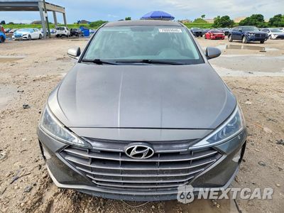 Piąte zdjęcie samochodu w środku: 2019 HYUNDAI ELANTRA SE VIN:5NPD74LF5KH419794 - miniatura