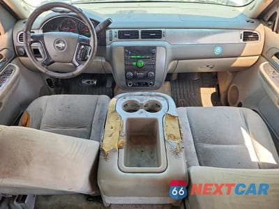 Zdjęcie 8 z 13 samochodu: 2007 CHEVROLET TAHOE C1500 VIN:1GNFC13CX7R384508 - miniatura