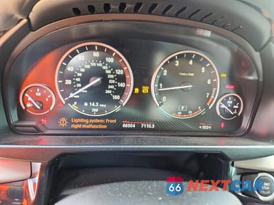 Zdjęcie 9 z 12 samochodu: 2016 BMW X5 XDRIVE50I VIN:5UXKR6C58G0J82466 - miniatura