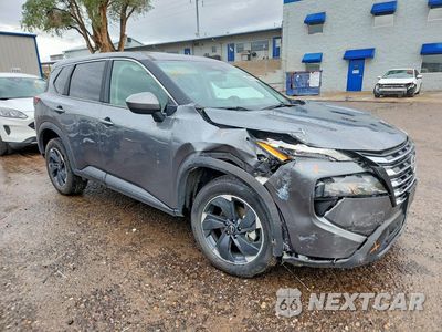 Czwarte zdjęcie samochodu z boku: 2025 NISSAN ROGUE SV VIN:5N1BT3BB4SC794952 - miniatura