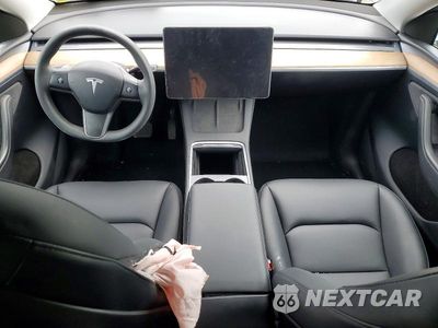 Zdjęcie 8 z 13 samochodu: 2025 TESLA MODEL Y VIN:7SAYGDED2SA372929 - miniatura