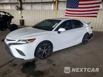 2018 TOYOTA CAMRY SE 4T1B11HK7JU147410 - główne zdjęcie licytacji z USA - miniatura