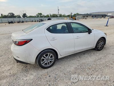 Trzecie zdjęcie samochodu z tyłu: 2018 TOYOTA YARIS IA BASE VIN:3MYDLBYV7JY329999 - miniatura