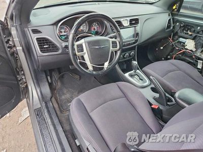 Zdjęcie 8 z 12 samochodu: 2013 CHRYSLER 200 TOURING VIN:1C3BCBEB5DN511352 - miniatura