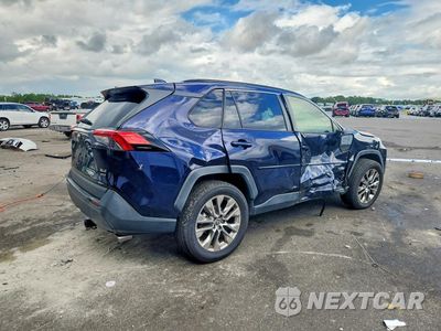 Trzecie zdjęcie samochodu z tyłu: 2020 TOYOTA RAV4 XLE PREMIUM VIN:JTMA1RFV8LD051753 - miniatura