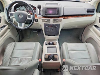 Zdjęcie 8 z 13 samochodu: 2011 VOLKSWAGEN ROUTAN SEL VIN:2V4RW6DG9BR717155 - miniatura
