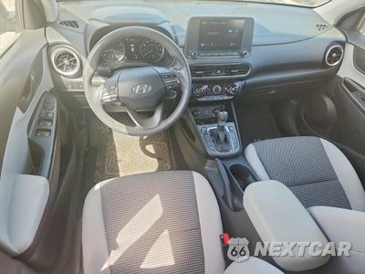 Zdjęcie 8 z 13 samochodu: 2022 HYUNDAI KONA SE VIN:KM8K2CABXNU794280 - miniatura