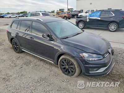 Czwarte zdjęcie samochodu z boku: 2018 VOLKSWAGEN GOLF ALLTRACK S VIN:3VWH17AU3JM766780 - miniatura