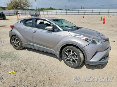 Czwarte zdjęcie samochodu z boku: 2018 TOYOTA CH-R VIN:NMTKHMBX3JR034885 - miniatura