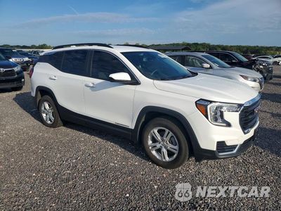 Czwarte zdjęcie samochodu z boku: 2022 GMC TERRAIN SLE VIN:3GKALTEV5NL261026 - miniatura