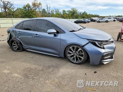 Czwarte zdjęcie samochodu z boku: 2020 TOYOTA COROLLA SE VIN:JTDS4RCE0LJ036715 - miniatura