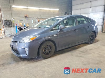 2015 TOYOTA PRIUS TWO JTDKN3DU0F0438146 - główne zdjęcie licytacji z USA - miniatura