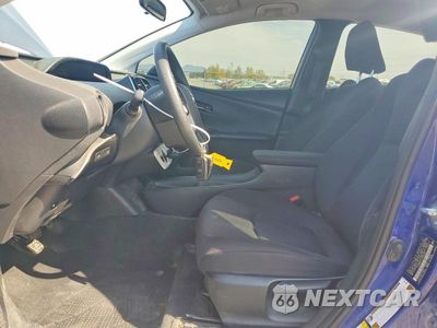 Zdjęcie 7 z 13 samochodu: 2016 TOYOTA PRIUS TWO VIN:JTDKBRFU1G3500596 - miniatura