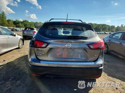 Zdjęcie 6 z 13 samochodu: 2018 NISSAN ROGUE SPORT SV VIN:JN1BJ1CR1JW600727 - miniatura
