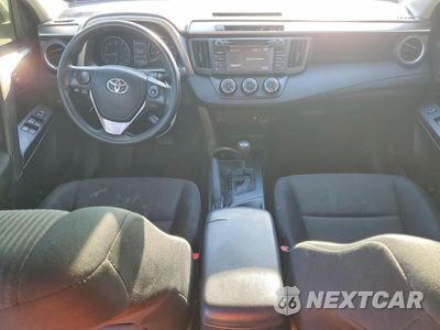 Zdjęcie 8 z 13 samochodu: 2017 TOYOTA RAV4 LE VIN:JTMZFREV1HJ143527 - miniatura