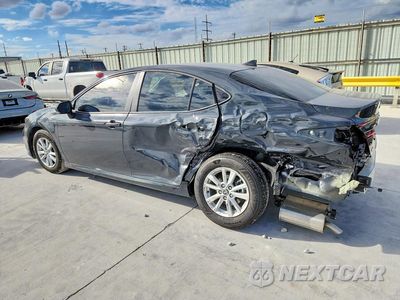 Drugie zdjęcie samochodu z przodu: 2026 TOYOTA CAMRY LE VIN:4T1DAACK4TU348345 - miniatura