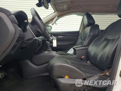 Zdjęcie 7 z 14 samochodu: 2017 NISSAN ROGUE SL VIN:5N1AT2MV9HC884863 - miniatura