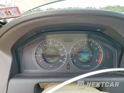 Zdjęcie 9 z 13 samochodu: 2010 VOLVO XC60 3.2 VIN:YV4982DL7A2118310 - miniatura