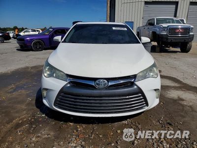 Piąte zdjęcie samochodu w środku: 2017 TOYOTA CAMRY XLE VIN:4T1BF1FK5HU687367 - miniatura