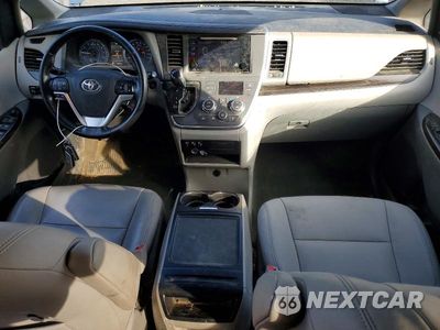 Zdjęcie 8 z 14 samochodu: 2015 TOYOTA SIENNA XLE 7-PASSENGER VIN:5TDDK3DC6FS106251 - miniatura