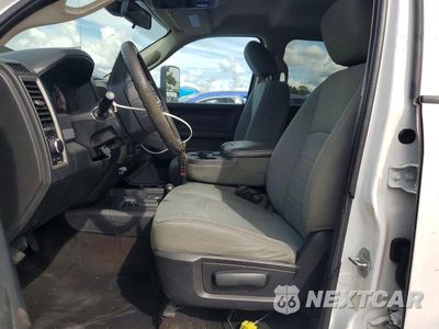 Zdjęcie 7 z 12 samochodu: 2016 RAM 3500 ST VIN:3C63R3CL1GG242240 - miniatura