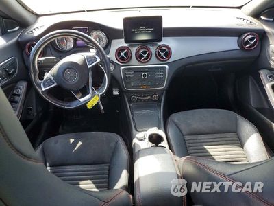 Zdjęcie 8 z 12 samochodu: 2015 MERCEDES-BENZ CLA 250 VIN:WDDSJ4EB8FN201010 - miniatura