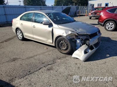 Czwarte zdjęcie samochodu z boku: 2014 VOLKSWAGEN JETTA SE VIN:3VWD17AJ2EM282142 - miniatura