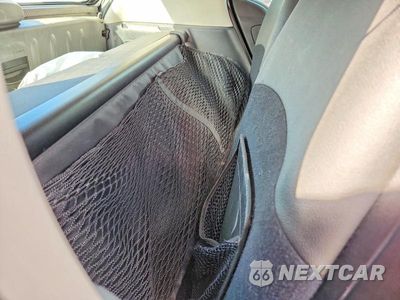 Zdjęcie 10 z 13 samochodu: 2008 SMART FORTWO PURE VIN:WMEEJ31X08K186611 - miniatura