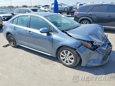 Czwarte zdjęcie samochodu z boku: 2020 TOYOTA COROLLA LE VIN:JTDEPRAE0LJ033269 - miniatura