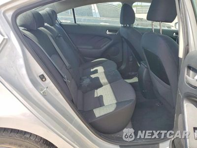 Zdjęcie 10 z 13 samochodu: 2017 KIA FORTE LX VIN:3KPFL4A73HE116560 - miniatura