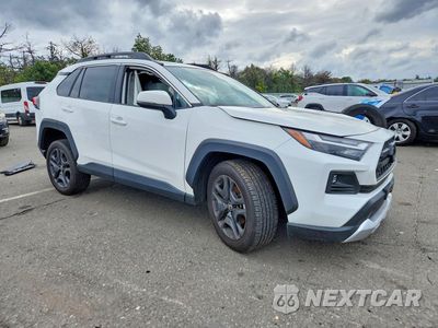 Czwarte zdjęcie samochodu z boku: 2024 TOYOTA RAV4 ADVENTURE VIN:2T3J1RFV9RW463465 - miniatura