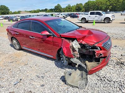 Czwarte zdjęcie samochodu z boku: 2015 HYUNDAI SONATA LIMITED VIN:5NPE34AFXFH203934 - miniatura