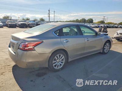 Trzecie zdjęcie samochodu z tyłu: 2015 NISSAN ALTIMA 2.5 S VIN:1N4AL3AP3FC196635 - miniatura