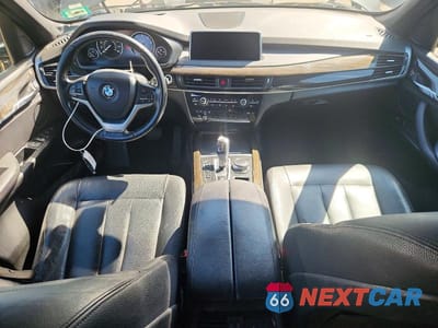 Zdjęcie 8 z 13 samochodu: 2017 BMW X5 XDRIVE35I VIN:5UXKR0C58H0U50575 - miniatura
