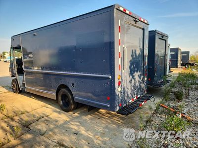 Drugie zdjęcie samochodu z przodu: 2021 FREIGHTLINER CHASSIS M LINE WALK-IN VAN VIN:4UZAC2GA9MCMM9408 - miniatura