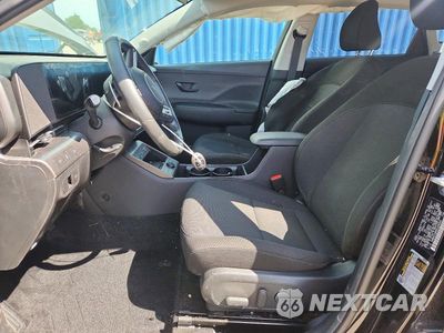 Zdjęcie 7 z 14 samochodu: 2025 HYUNDAI KONA SEL VIN:KM8HCCAB8SU296940 - miniatura