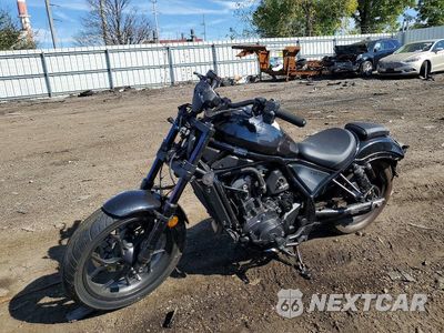 Trzecie zdjęcie samochodu z tyłu: 2022 HONDA CMX1100 D VIN:JH2SC8313NK102169 - miniatura