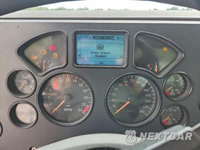 Zdjęcie 9 z 13 samochodu: 2017 MACK CXU613 SEMI TRUCK VIN:1M1AW01X5HM009554 - miniatura