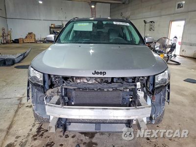 Piąte zdjęcie samochodu w środku: 2018 JEEP COMPASS LATITUDE VIN:3C4NJDBB6JT304351 - miniatura