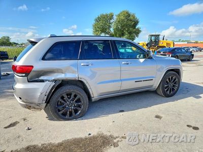 Trzecie zdjęcie samochodu z tyłu: 2018 JEEP GRAND CHEROKEE LAREDO VIN:1C4RJFAG6JC407730 - miniatura