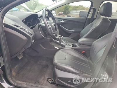 Zdjęcie 7 z 12 samochodu: 2013 FORD FOCUS TITANIUM VIN:1FADP3N26DL370503 - miniatura
