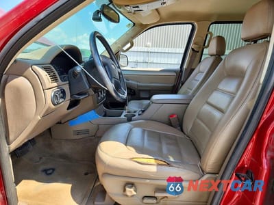 Zdjęcie 7 z 13 samochodu: 2003 FORD EXPLORER XLT VIN:1FMZU63K03UA41992 - miniatura