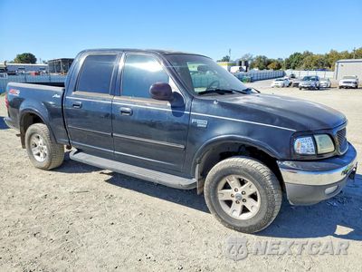 Czwarte zdjęcie samochodu z boku: 2003 FORD F150 SUPERCREW VIN:1FTRW08L83KB62813 - miniatura